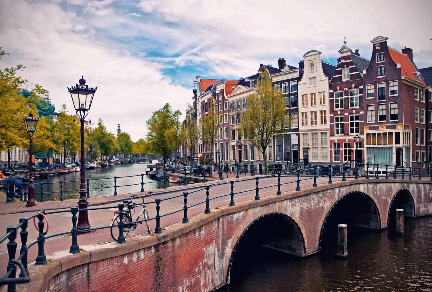 Paesaggio acquatico di Amsterdam