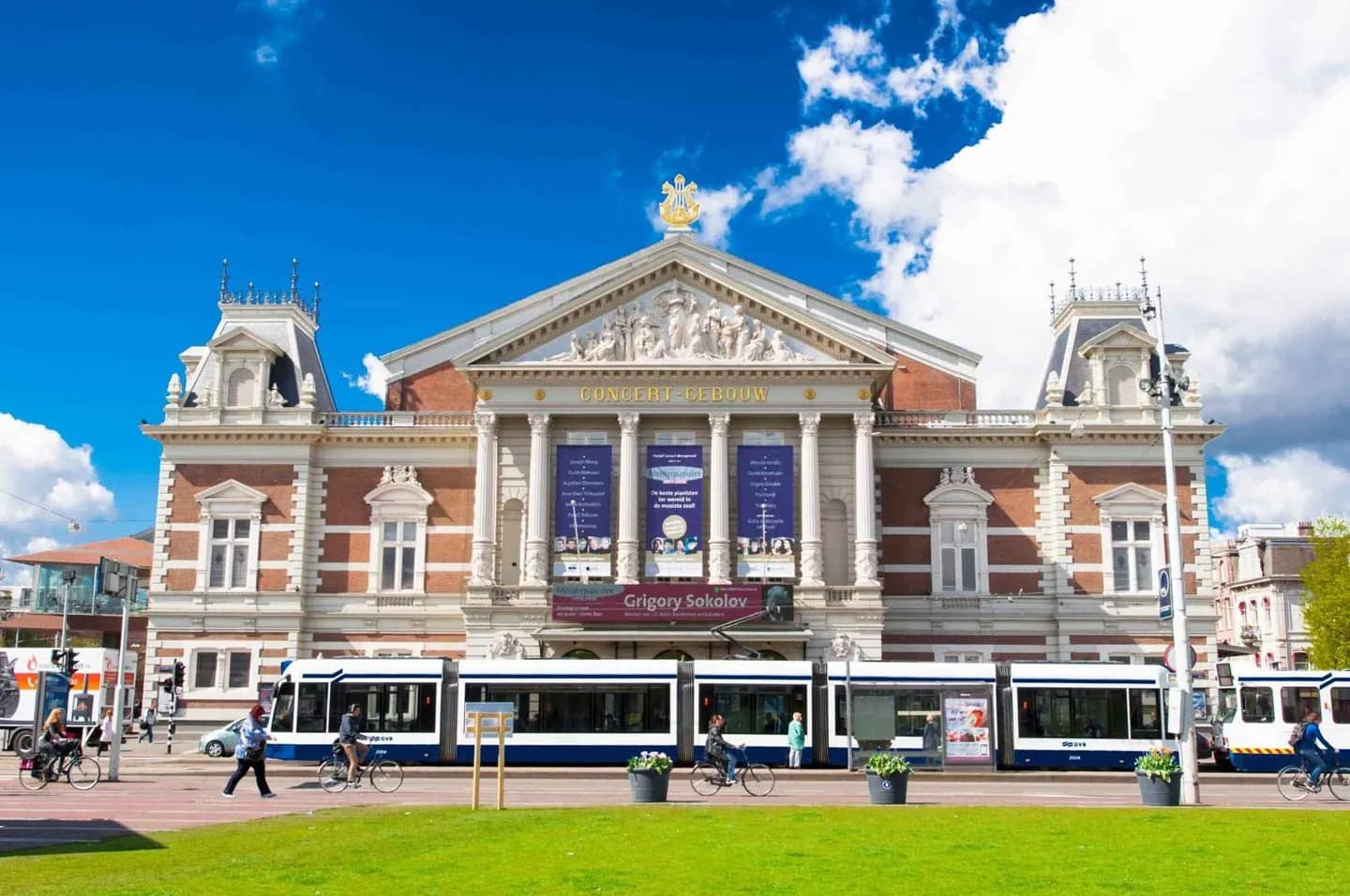Theater, Oper und Kabarett