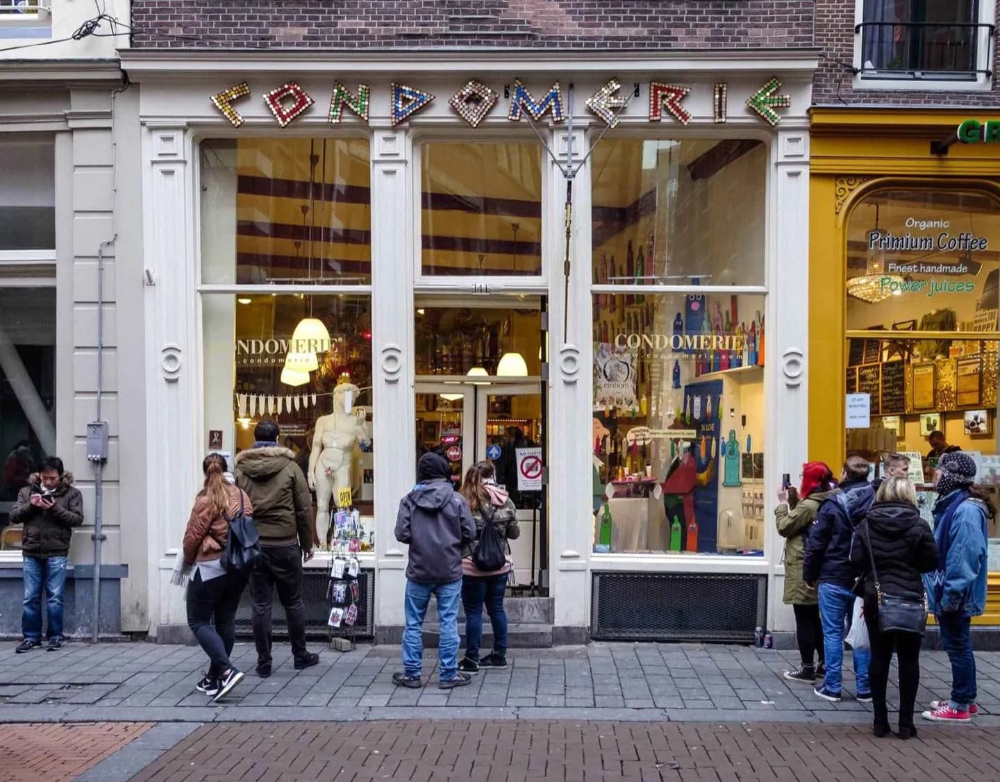 Warmoesstraat · 2