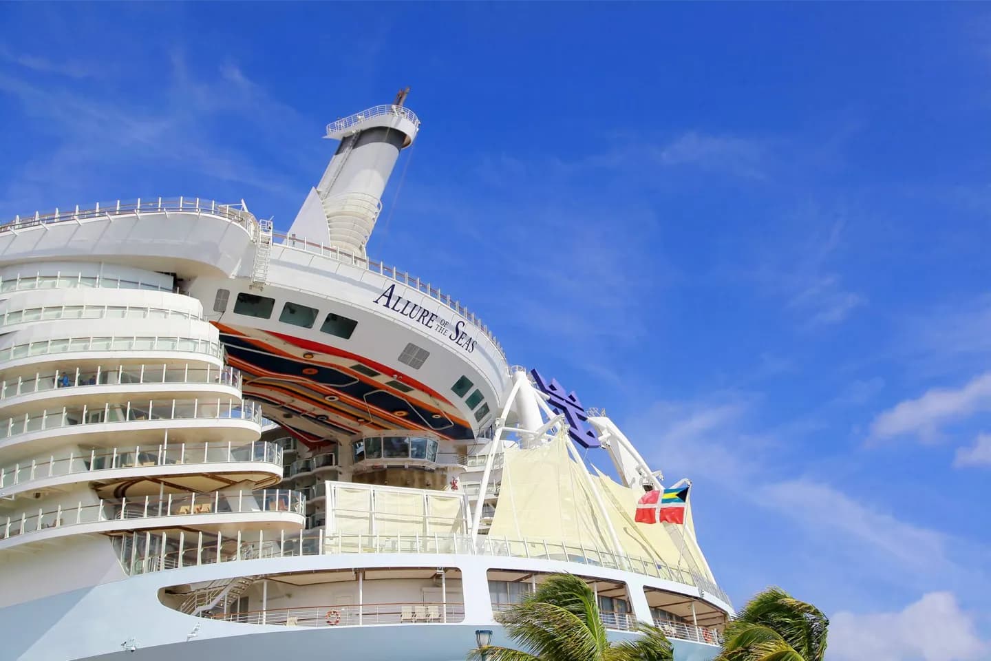 Entering and moving around The Bahamas