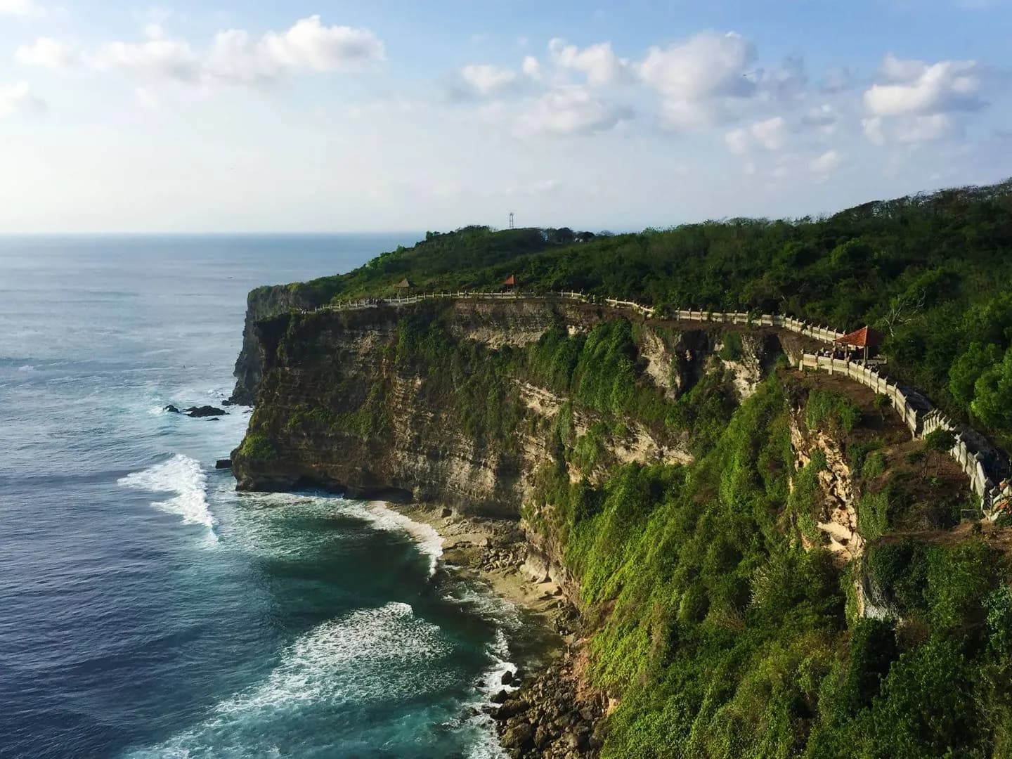 Pura Luhur Uluwatu · 2