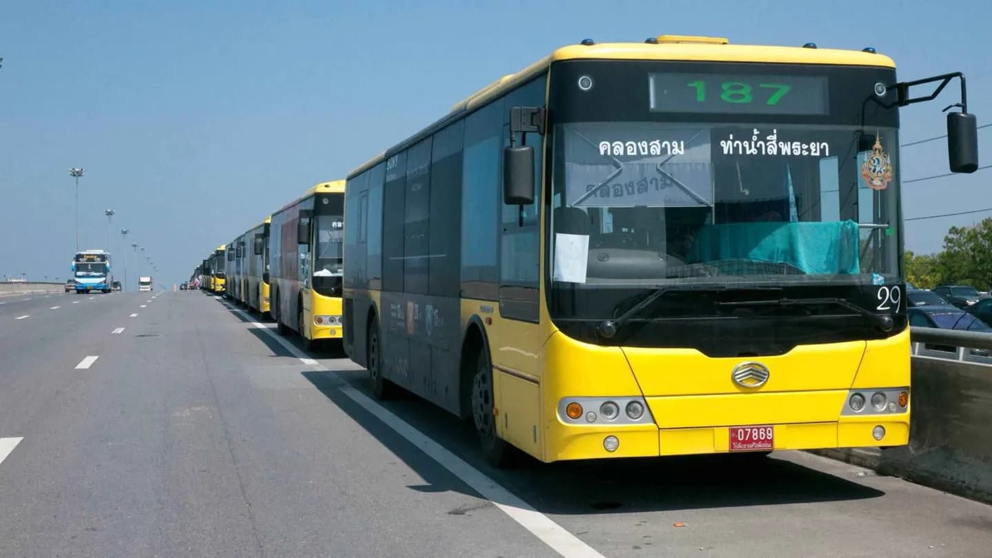 Arriving in Bangkok by bus · 2
