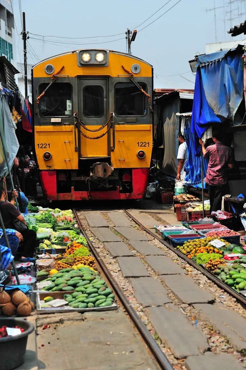 Chegando em Bangkok de trem