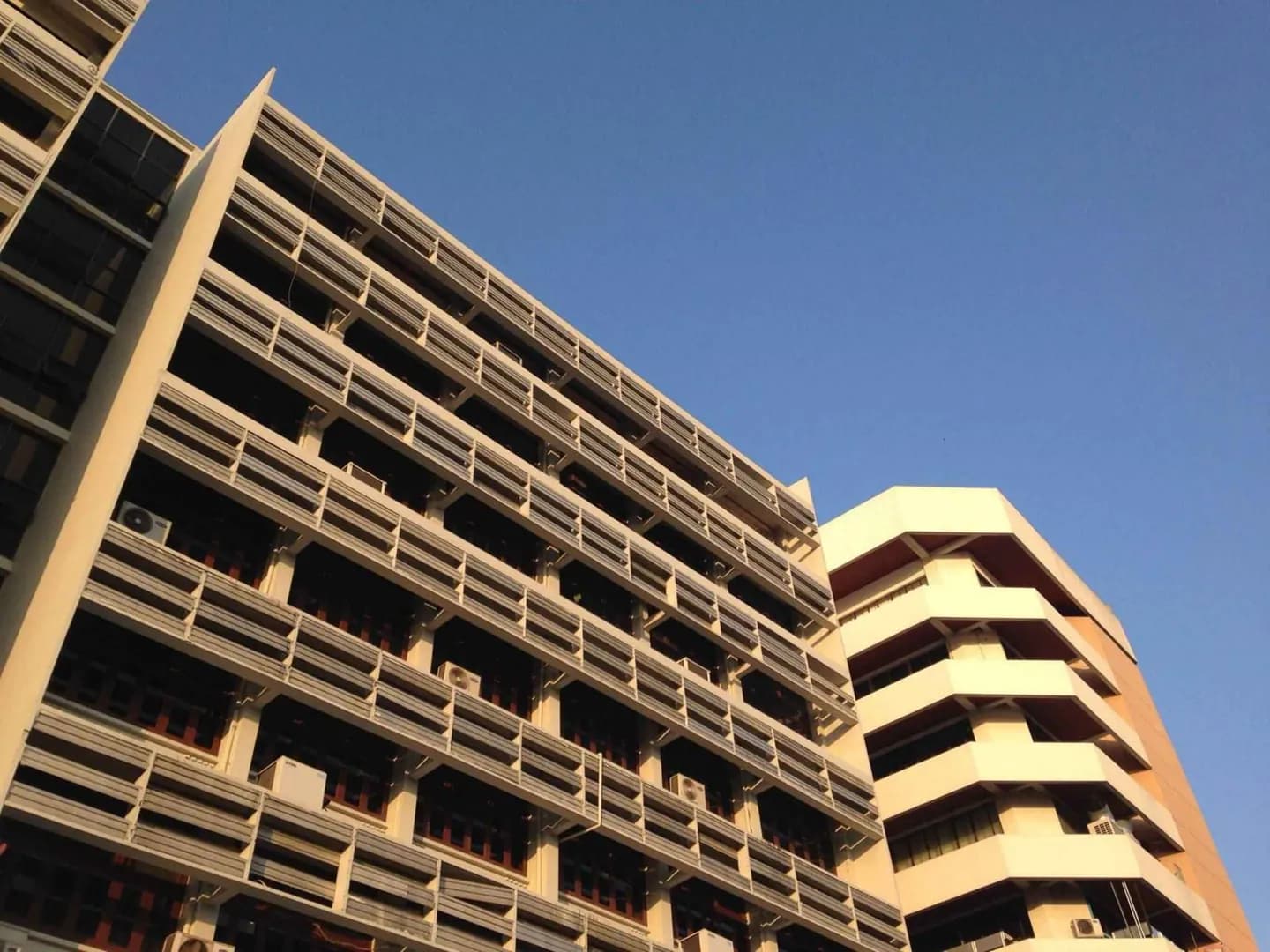 Universidade Thammasat · 2