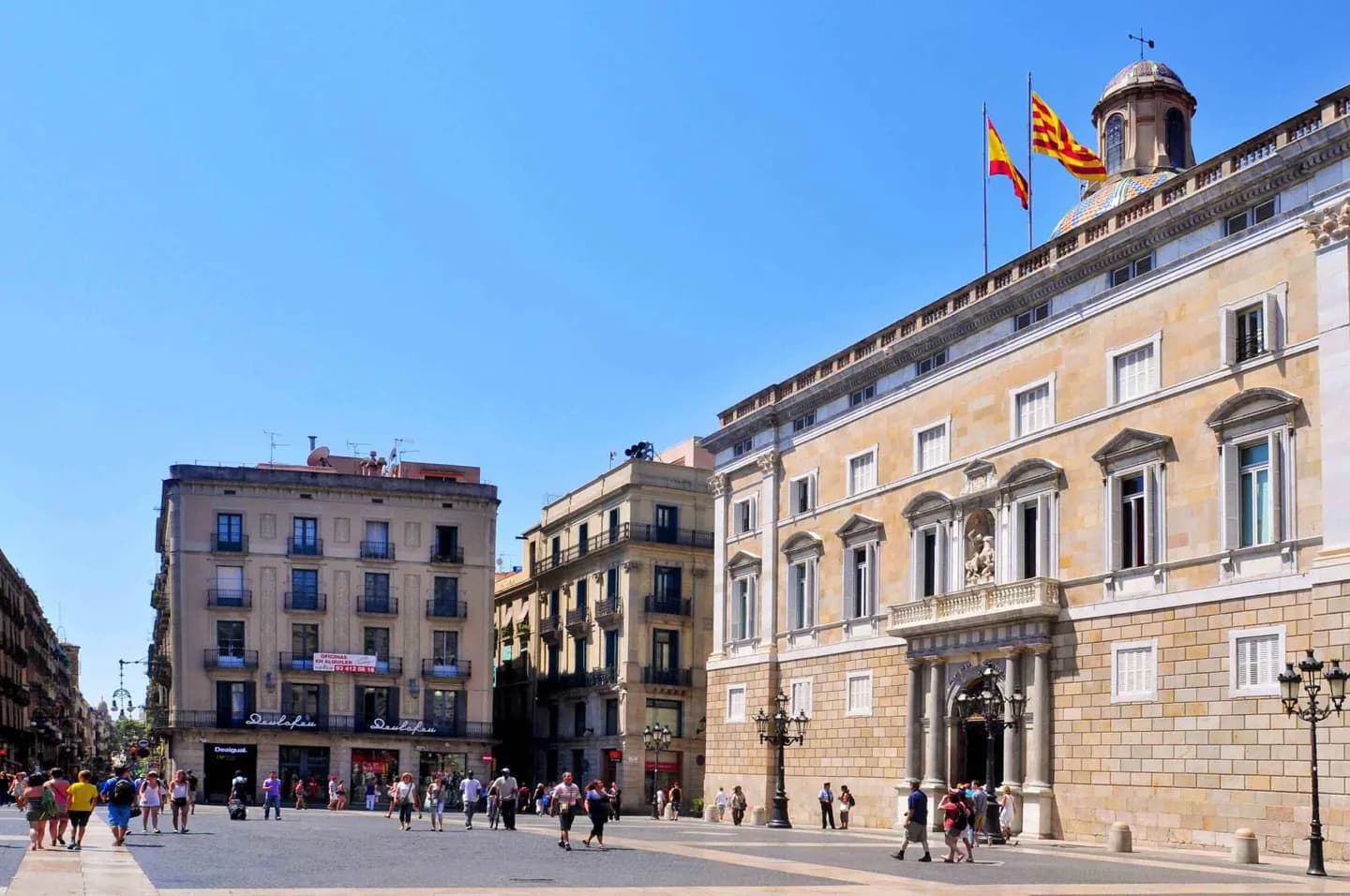 Plaça Sant Jaume · 3