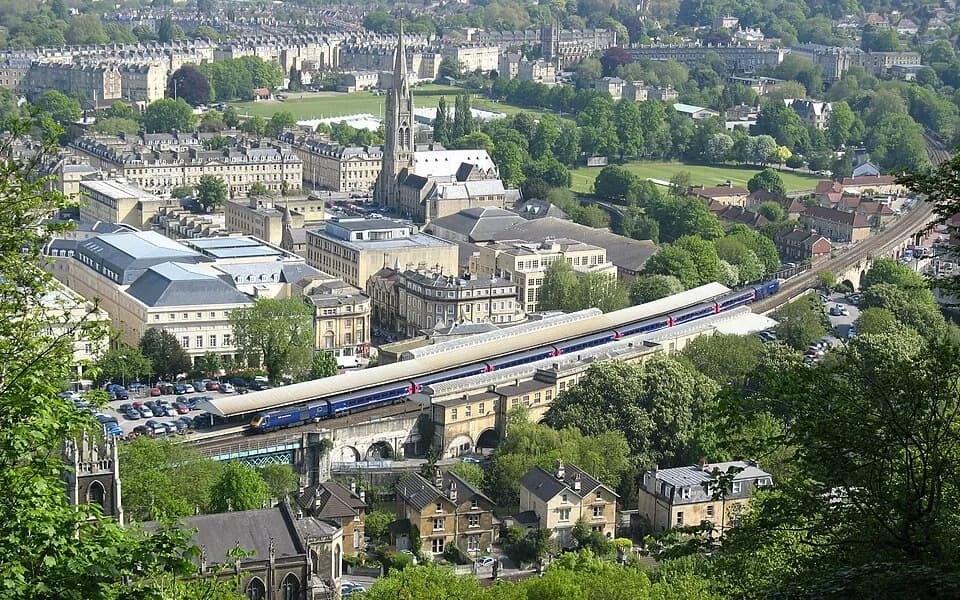 Arrivée à Bath en train