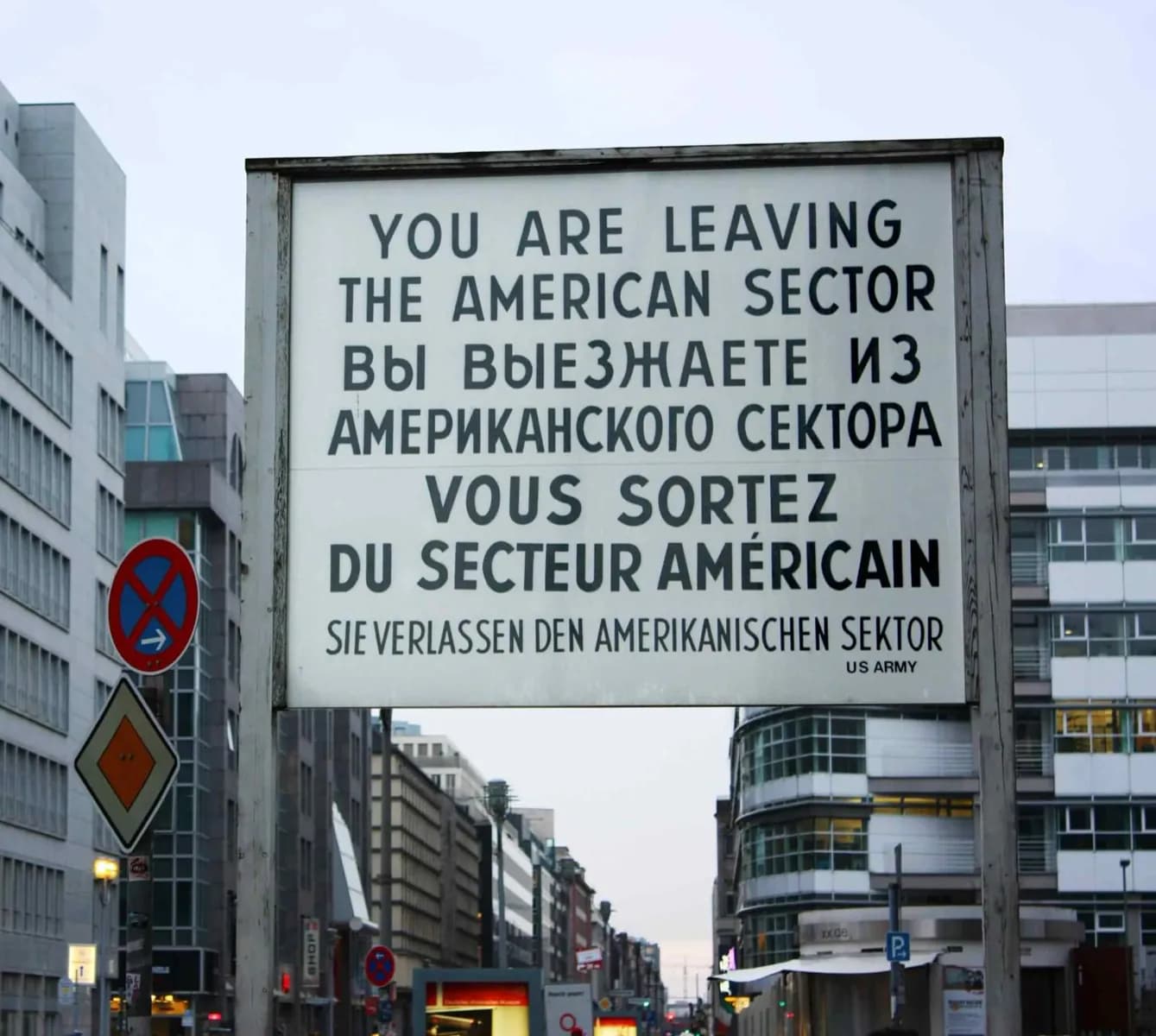 Checkpoint Charlie · 2