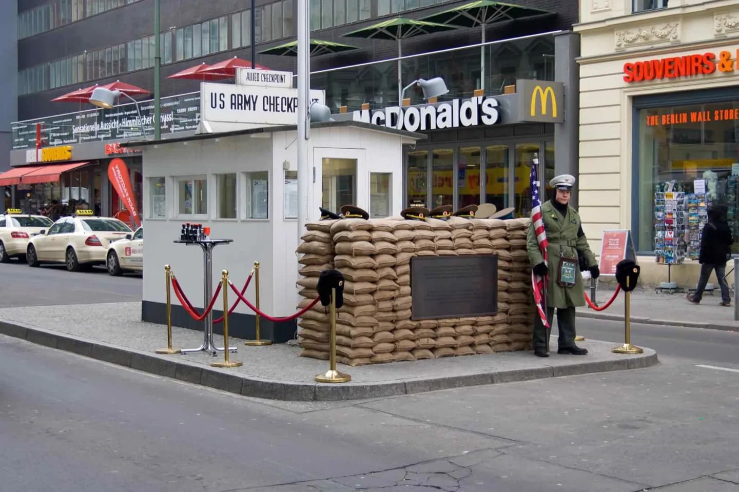 Checkpoint Charlie · 3