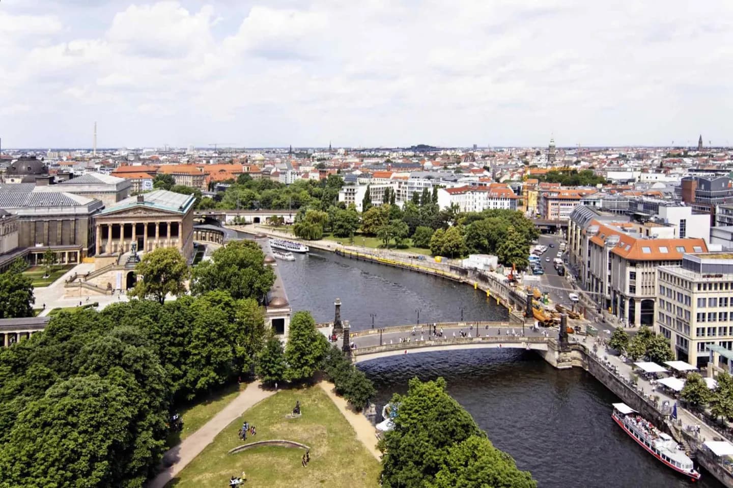 Museum Island · 3