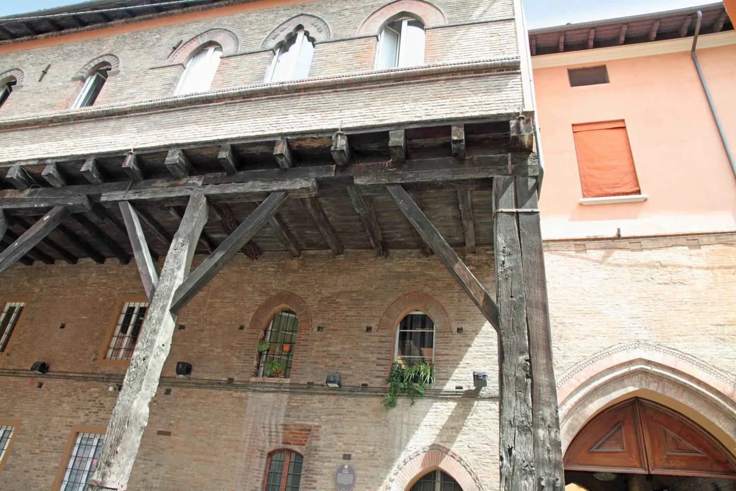 Piazza della Mercanzia · 2