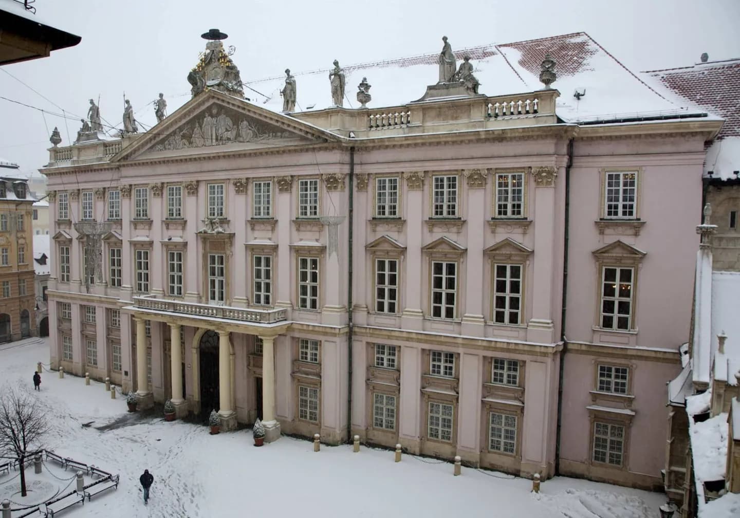 Palazzo dei primati