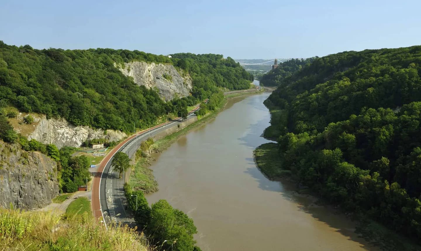 Chegando em Bristol de carro