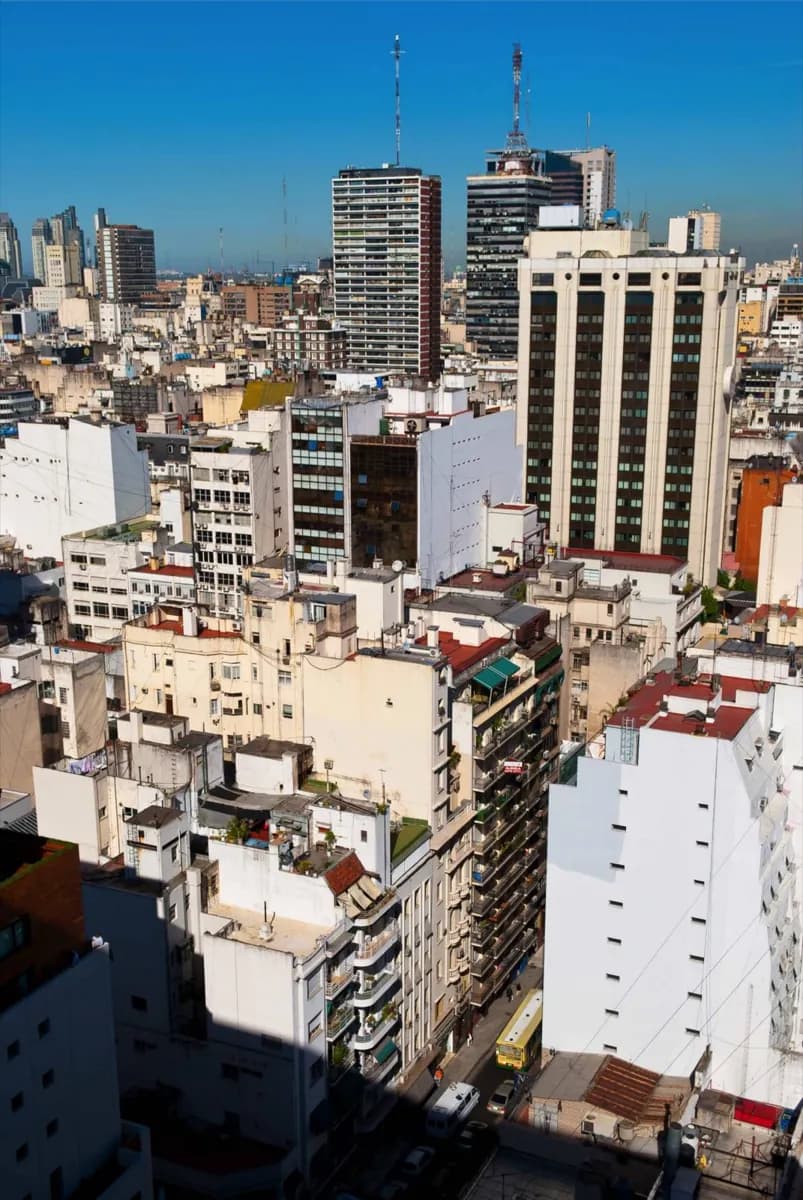 Avenue Santa Fe · 2