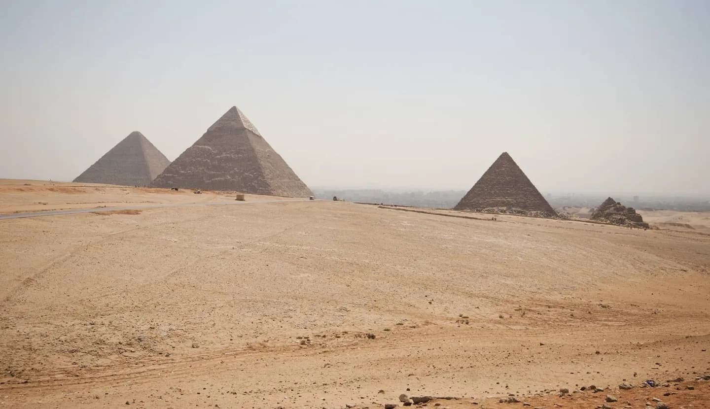 Giza Plateau · 2