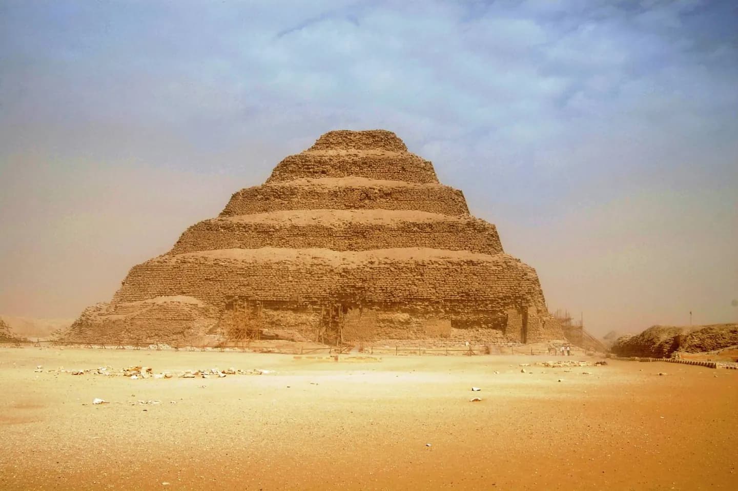 Saqqara: piramidi e tombe antiche