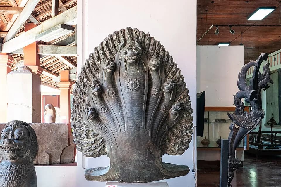 Palace, Khmer Art and the Phnom Penh Riverfront