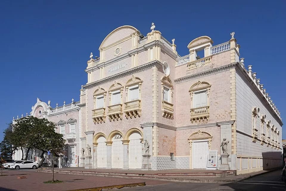 Teatro Adolfo Mejía