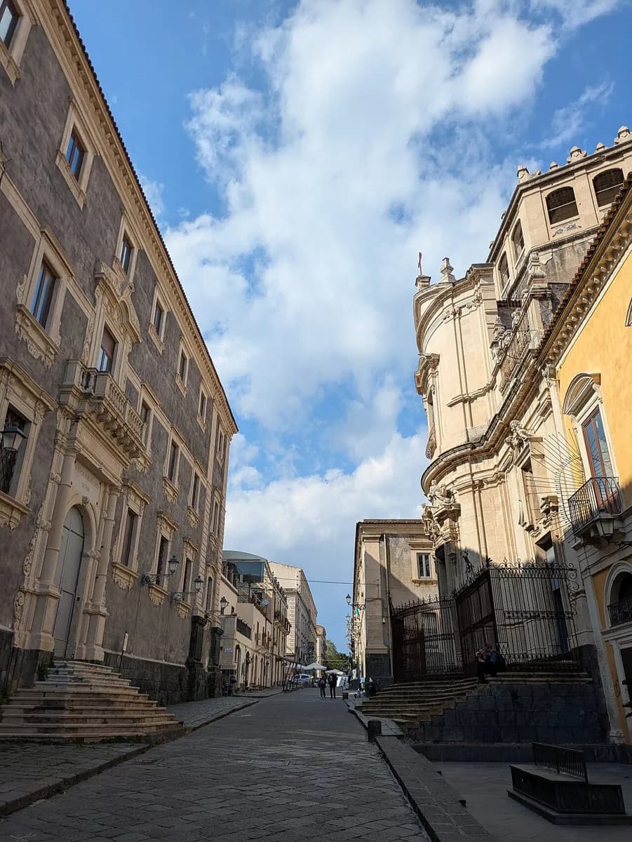 Via Crociferi