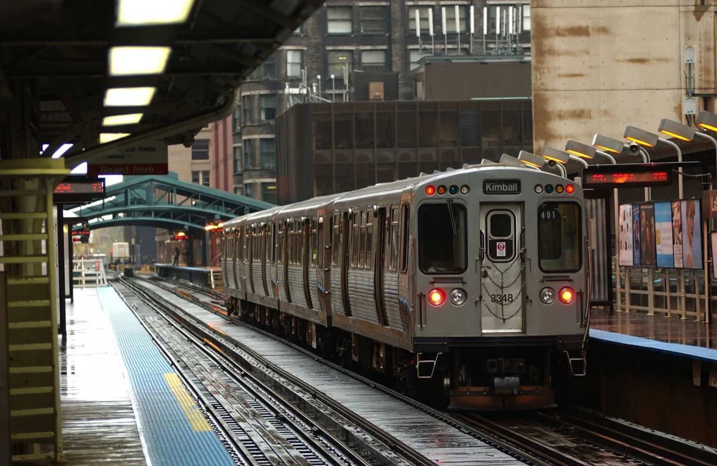 Chicago by Train · 2