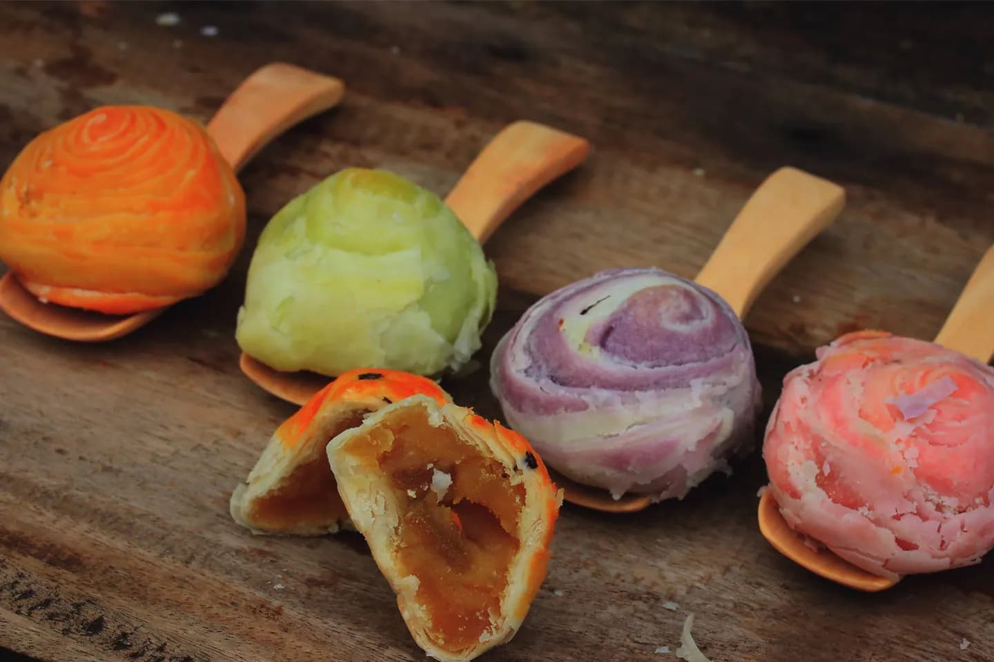 Chinese Sweets Beyond the Main Meal · 2