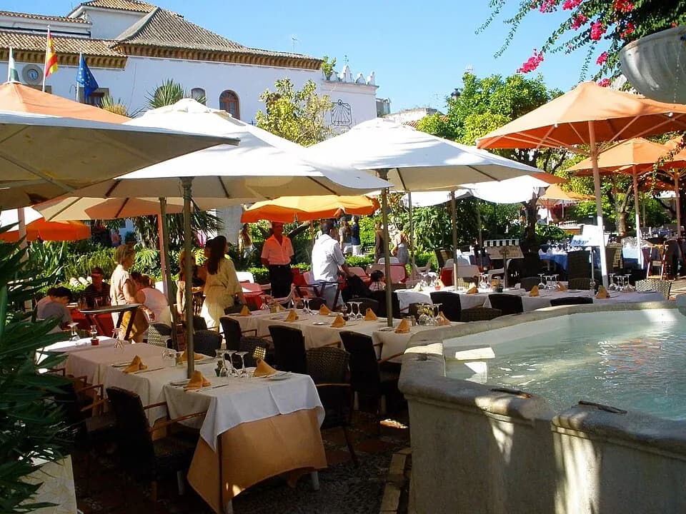 Plaza de los Naranjos