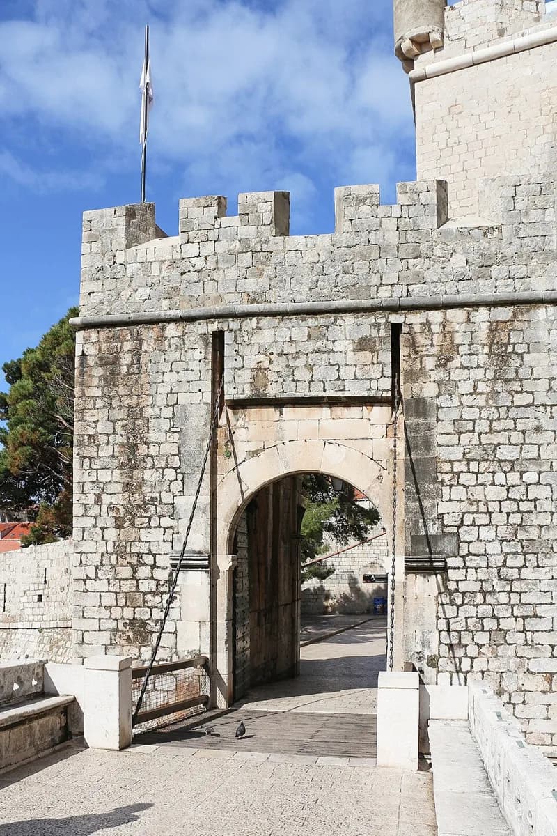 Ploče Gate