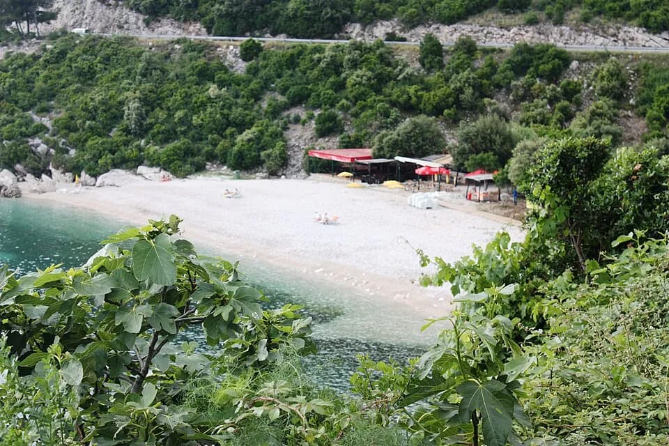Praia de Veliki Žali