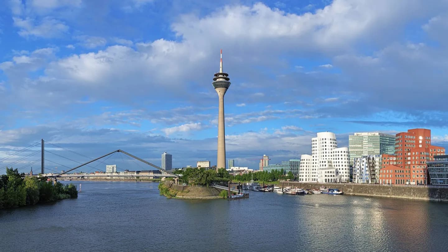 Torre del Rin, Düsseldorf