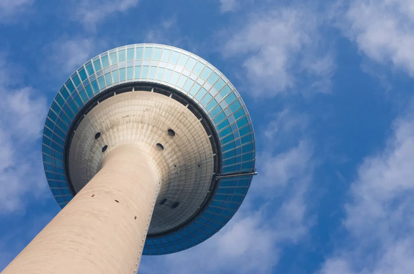 Torre del Rin, Düsseldorf · 2