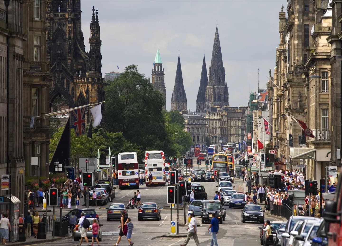 Guidare e parcheggiare a Edimburgo