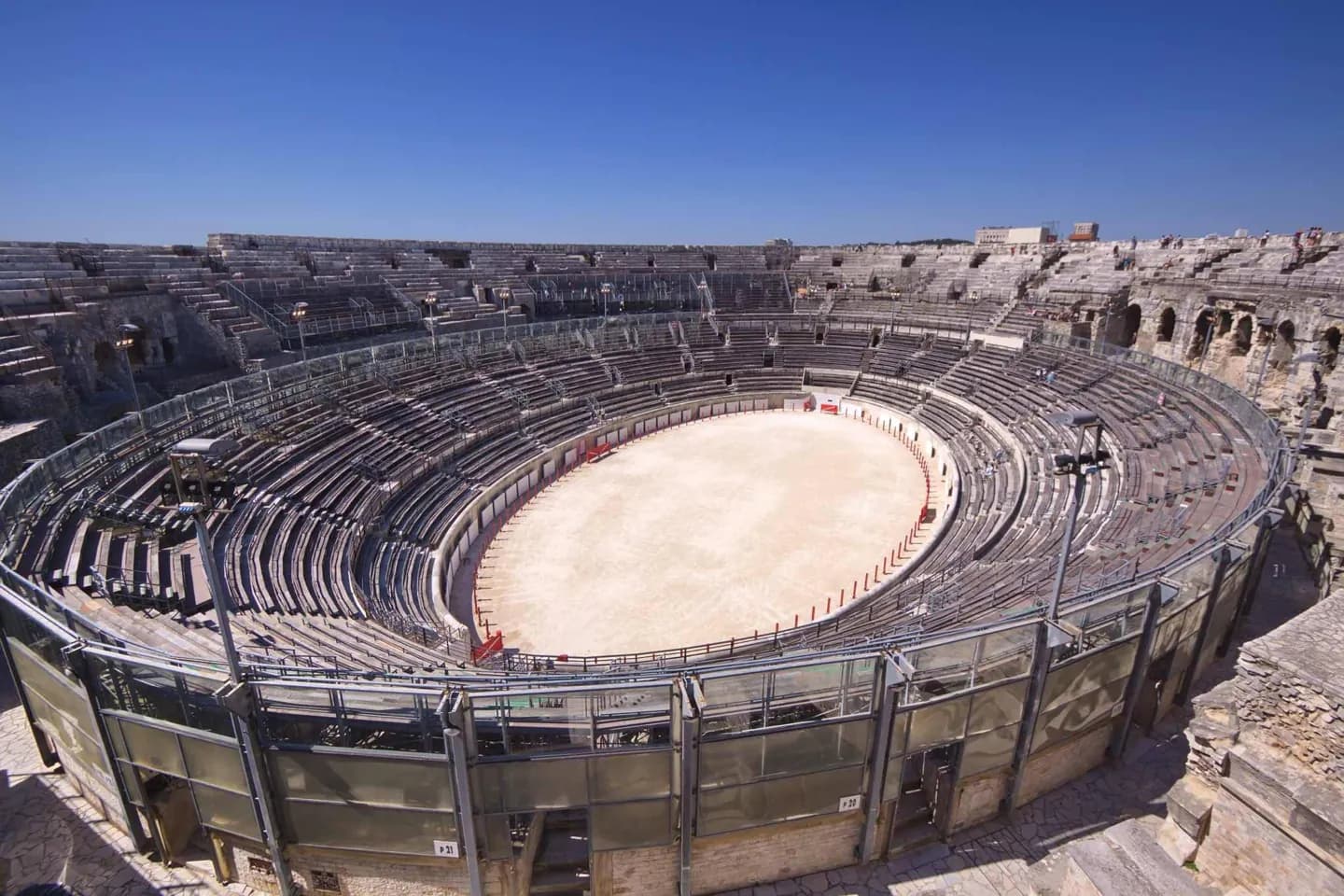 Nîmes