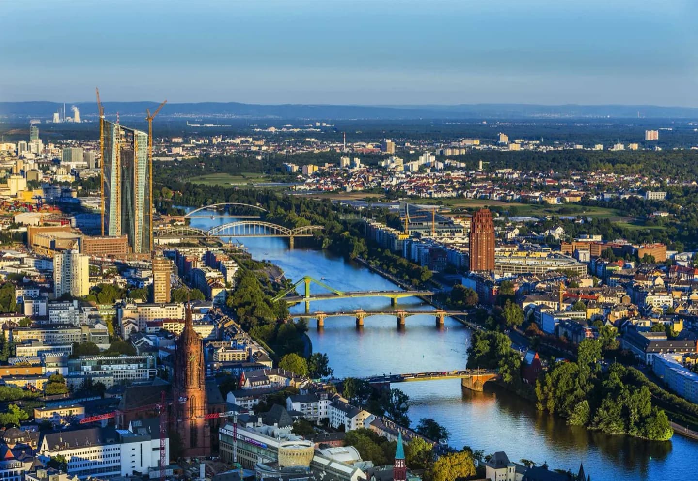 Understanding Frankfurt · 2