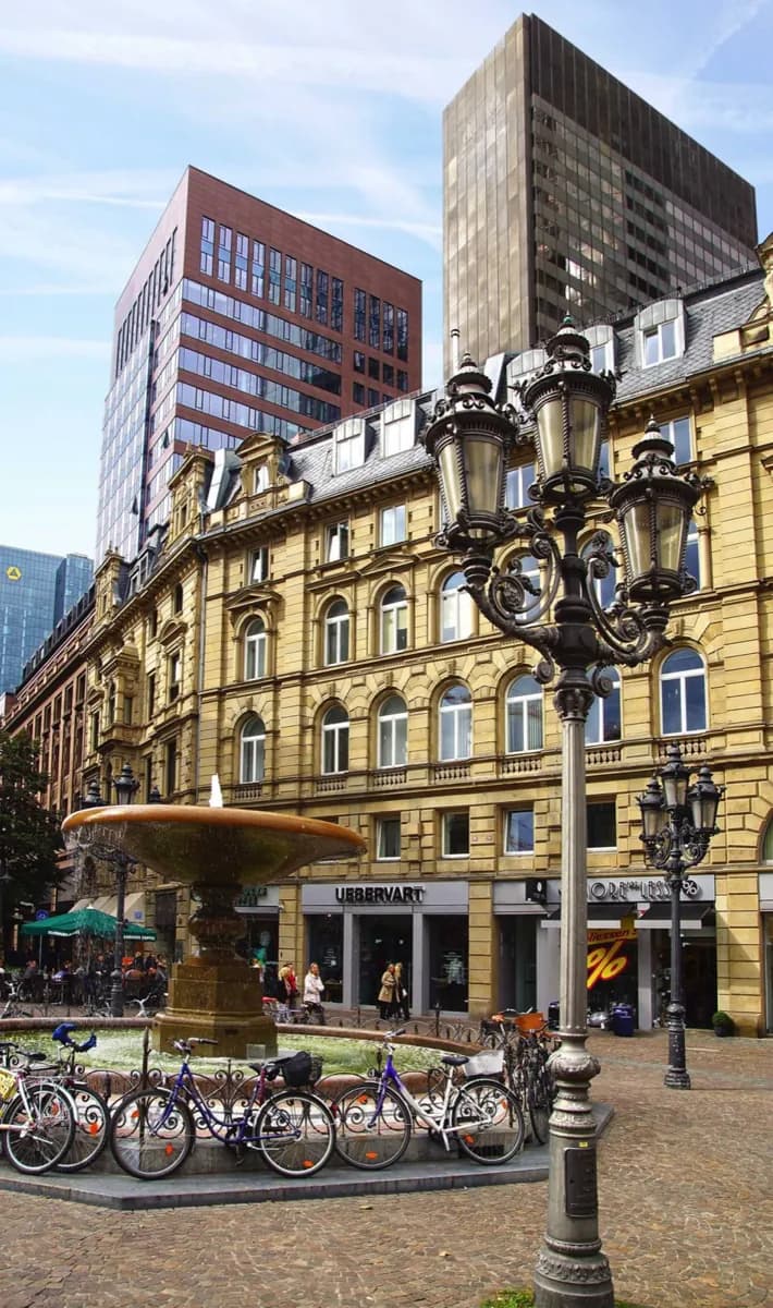 Cycling in Frankfurt · 2