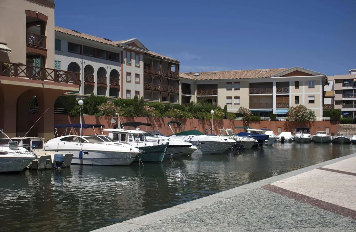 Fréjus: côte, plaine et Esterel