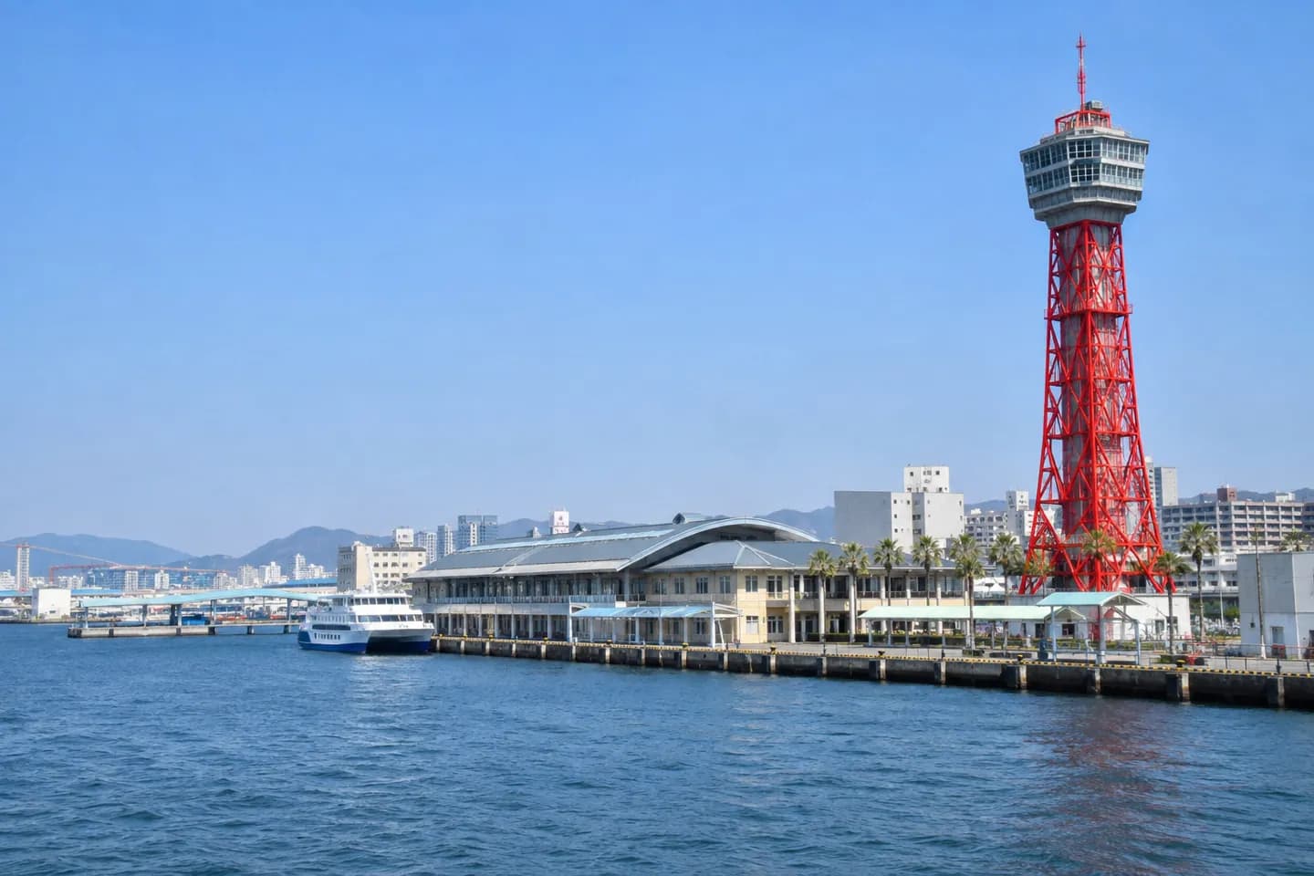 博多港タワー