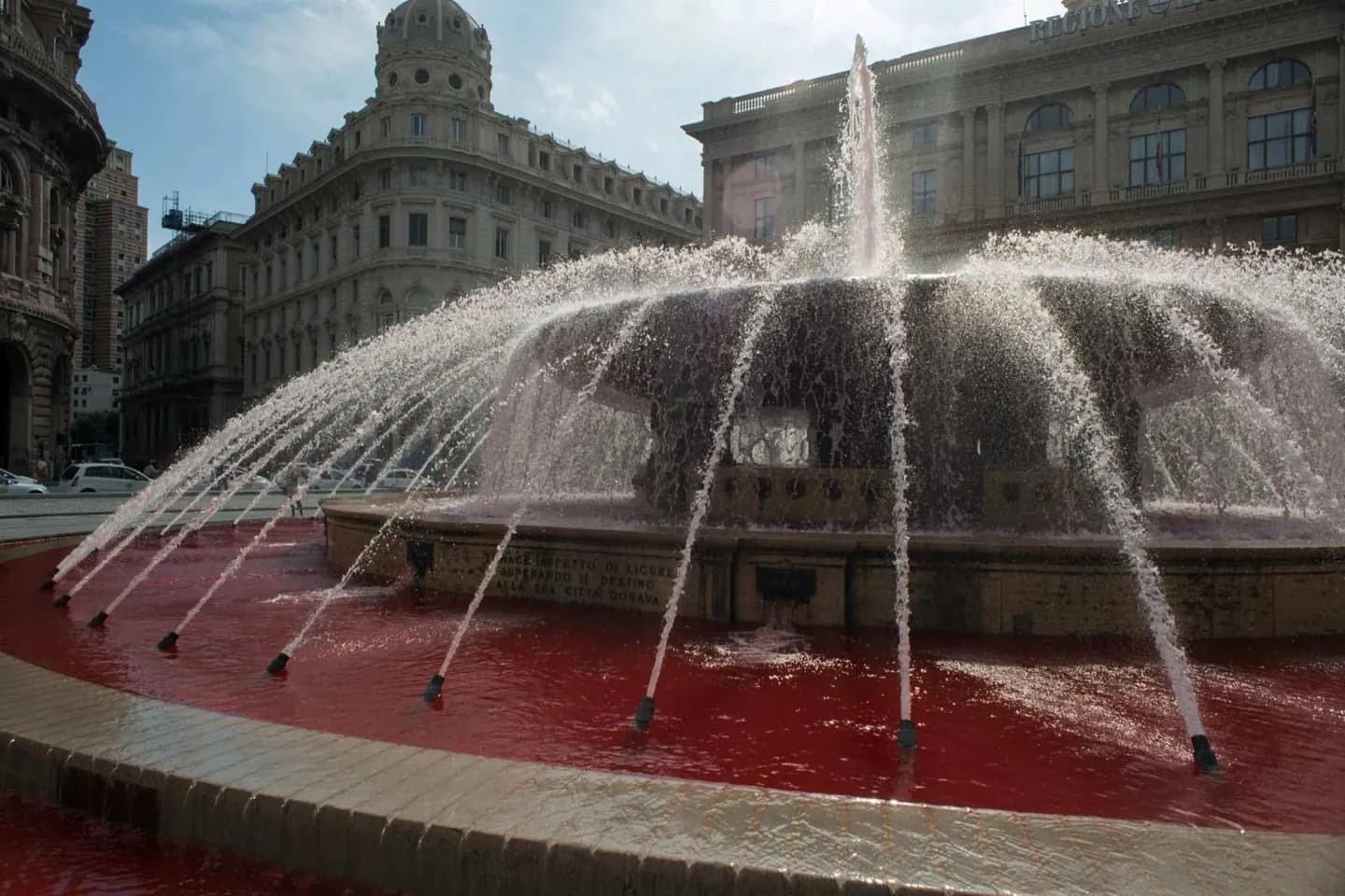 Plaza De Ferrari · 2