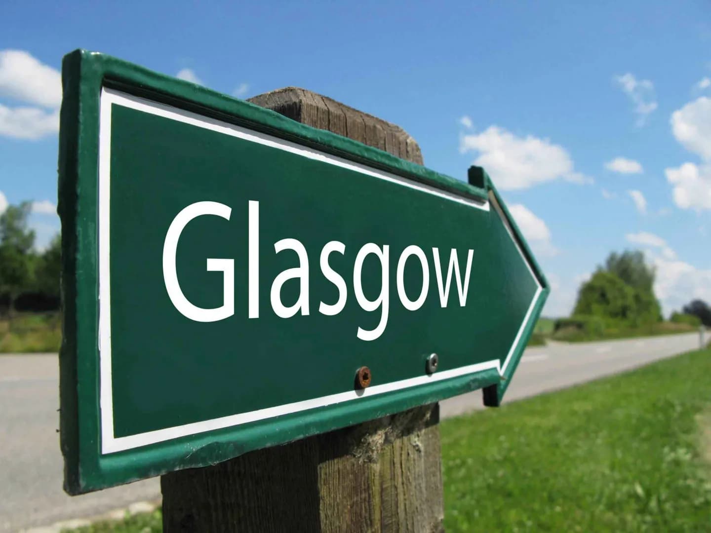 Arriving in Glasgow by Coach · 2