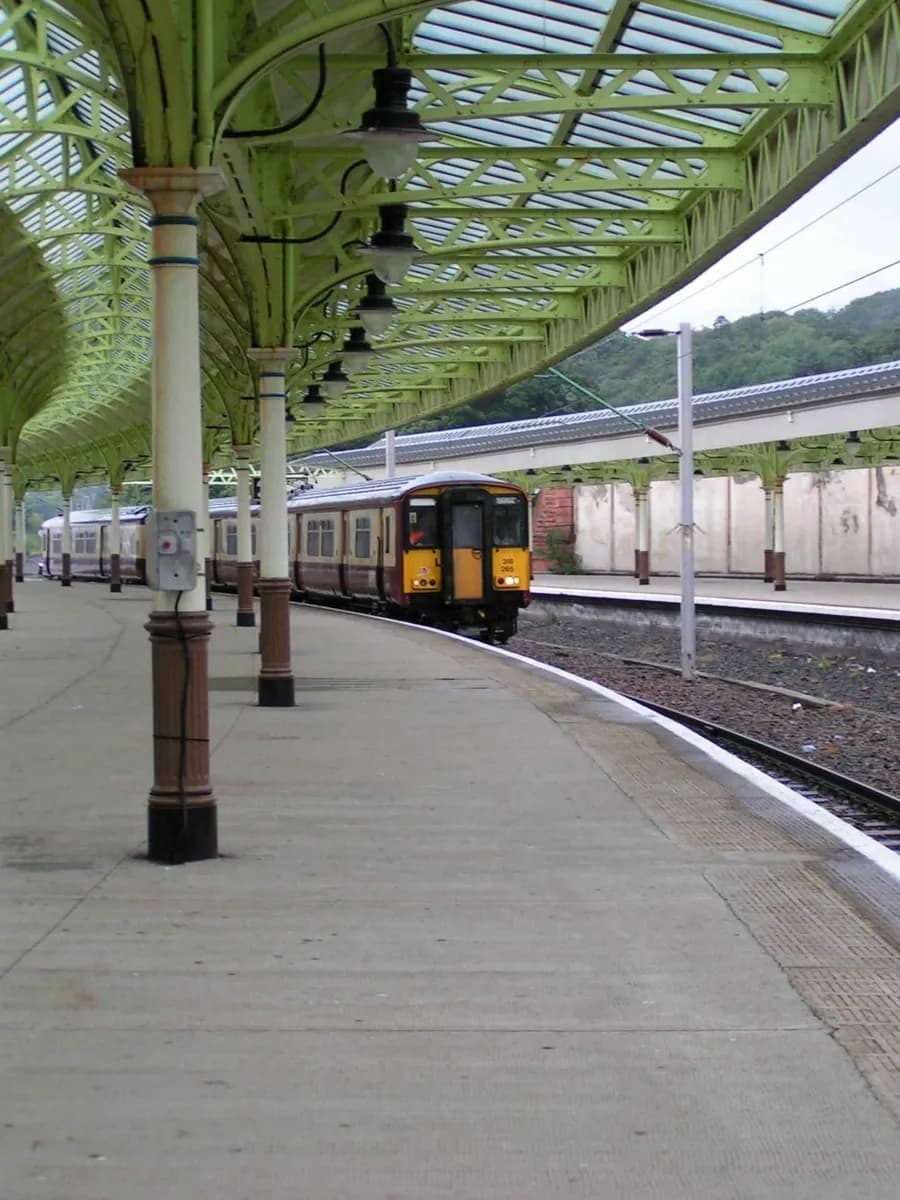 Using Local Trains in Glasgow · 2