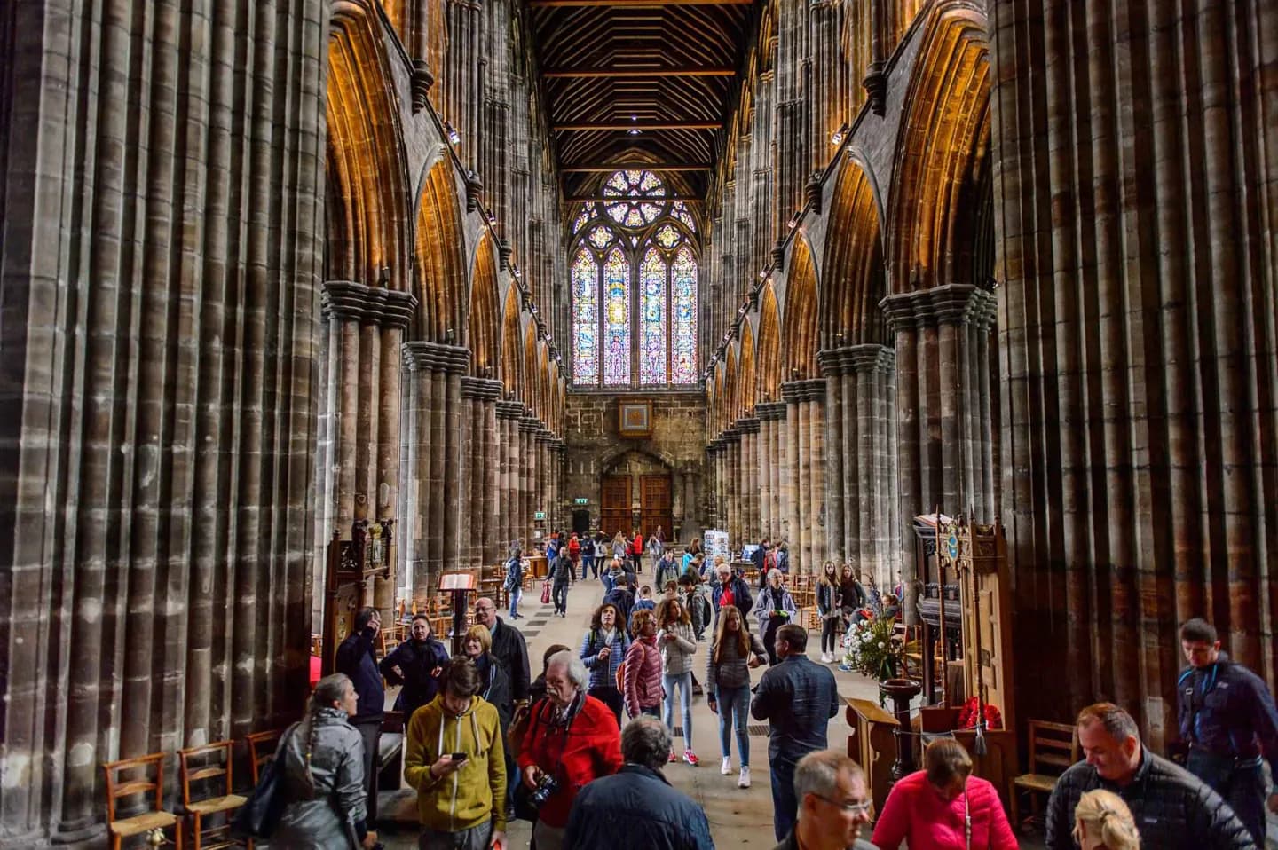 Vedere rispettosamente la storia religiosa di Glasgow