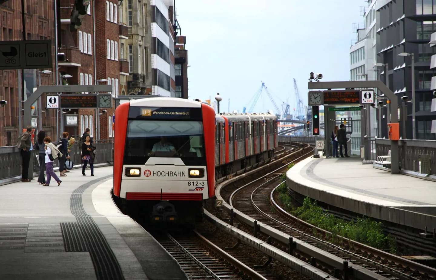 Öffentliche Verkehrsmittel in Hamburg · 4