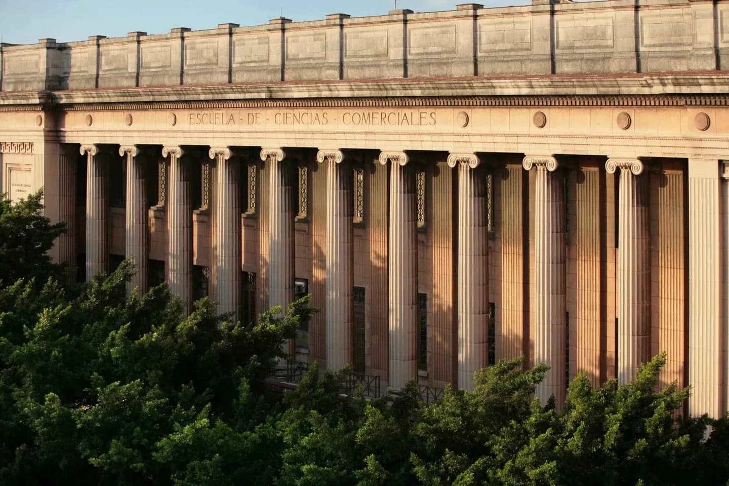 Universidade de Havana · 3