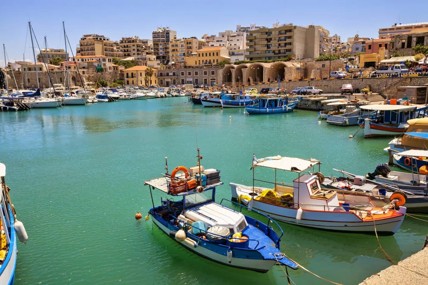 Getting to and around Heraklion