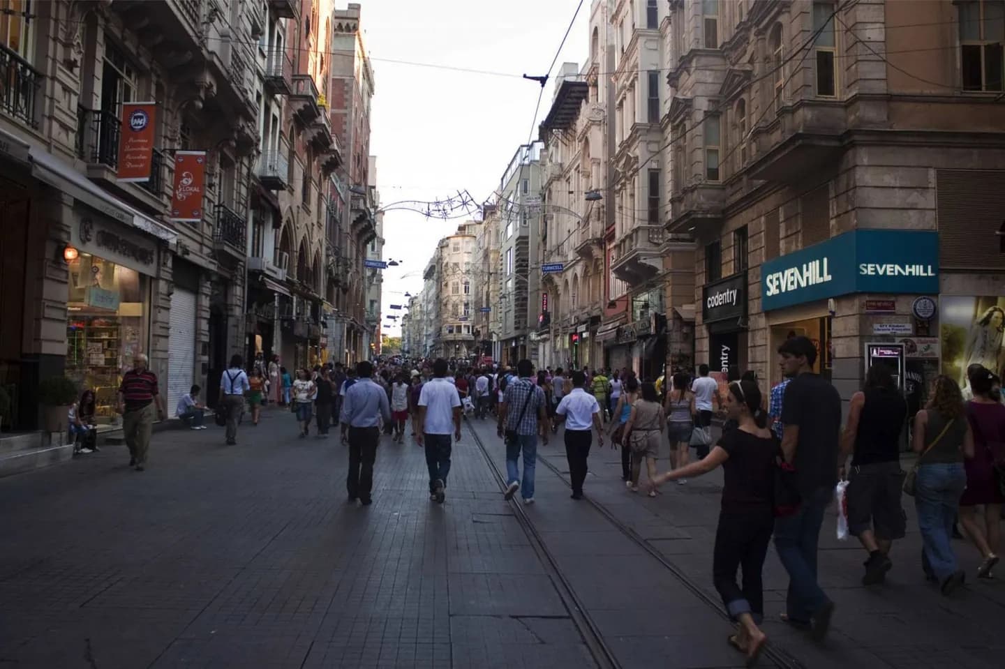 Avenue İstiklal