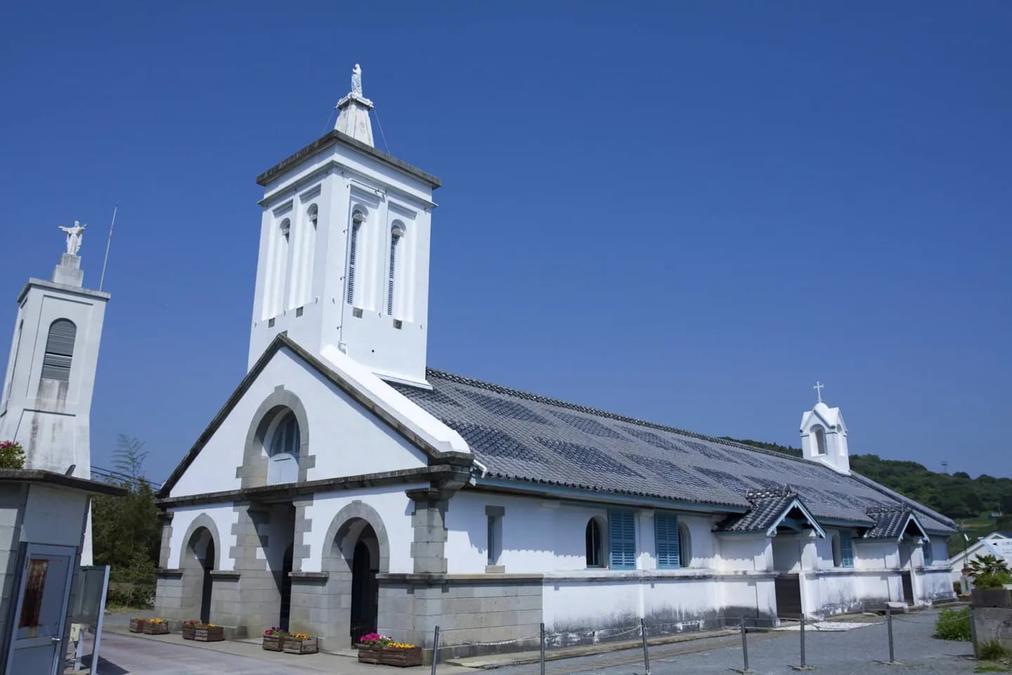 Religions Beyond Shinto and Buddhism · 2