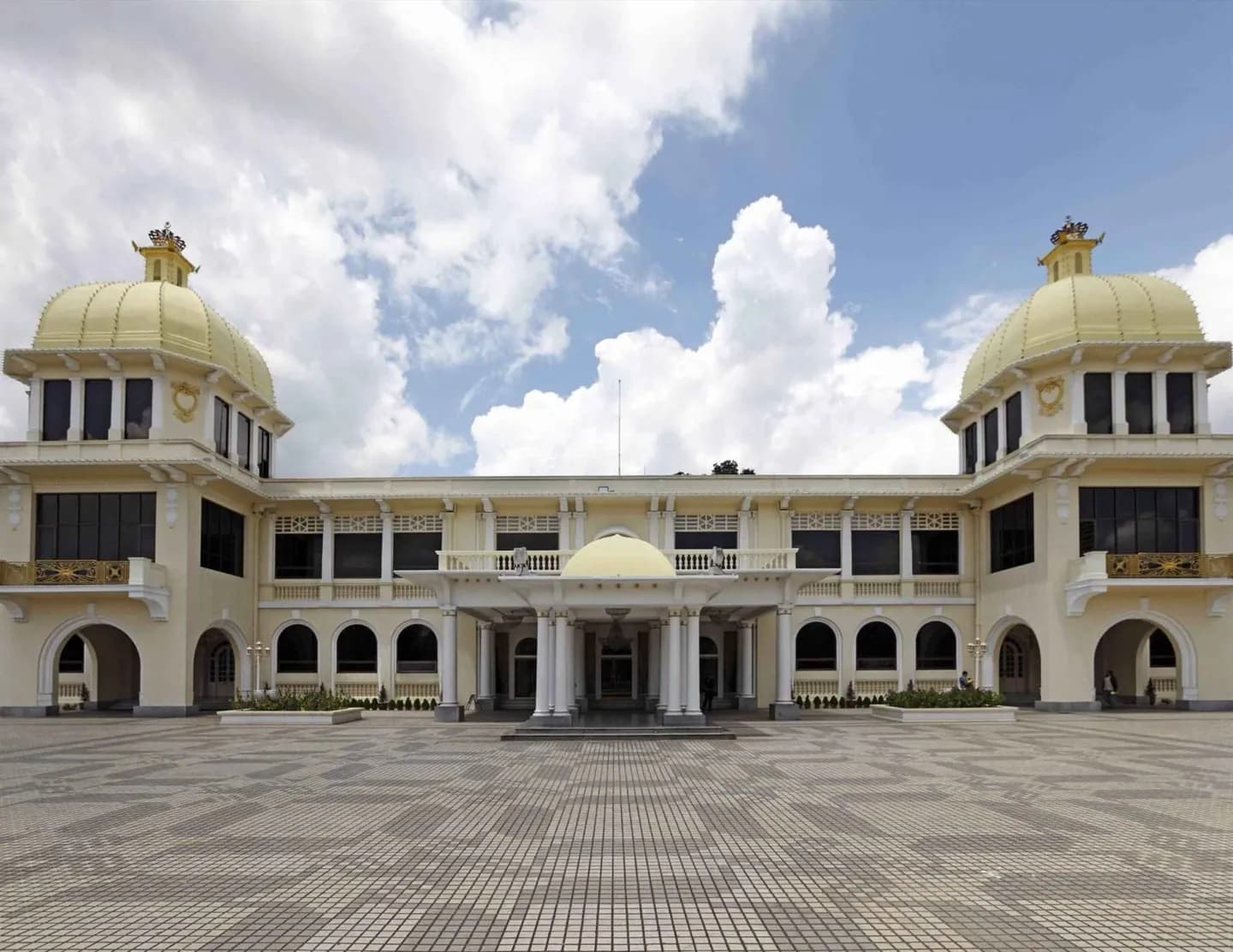 Old Istana Negara · 3