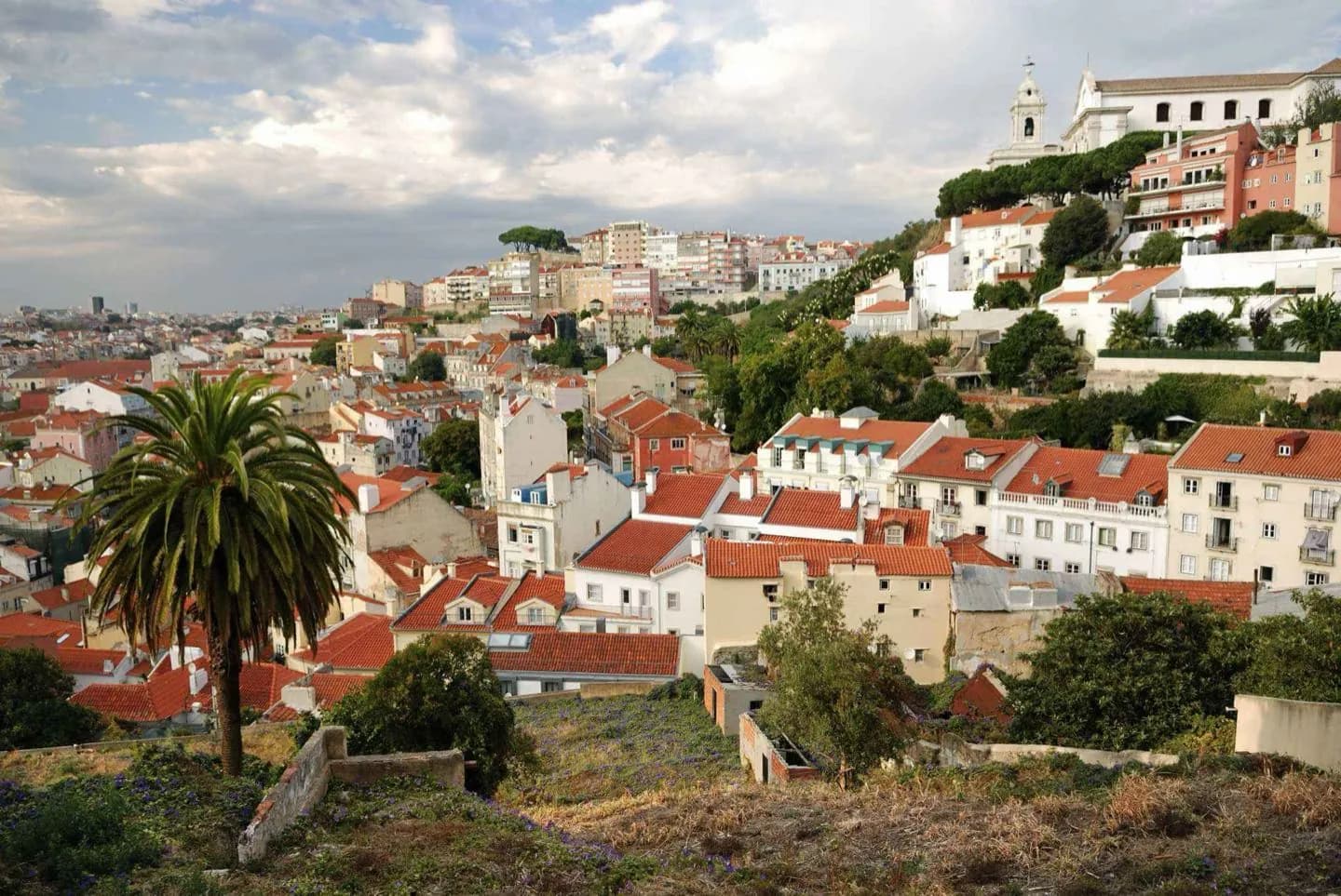 Lisboa, río y colinas