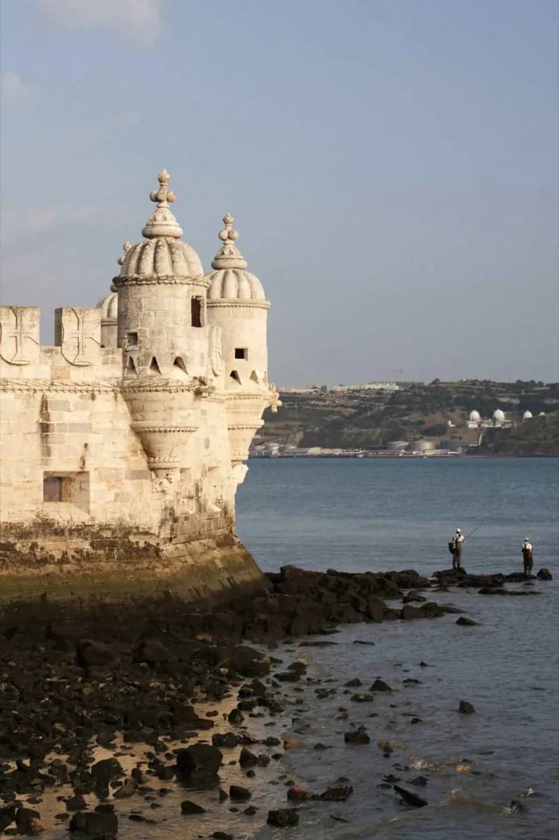 Reading Lisbon’s Seven Hills · 2