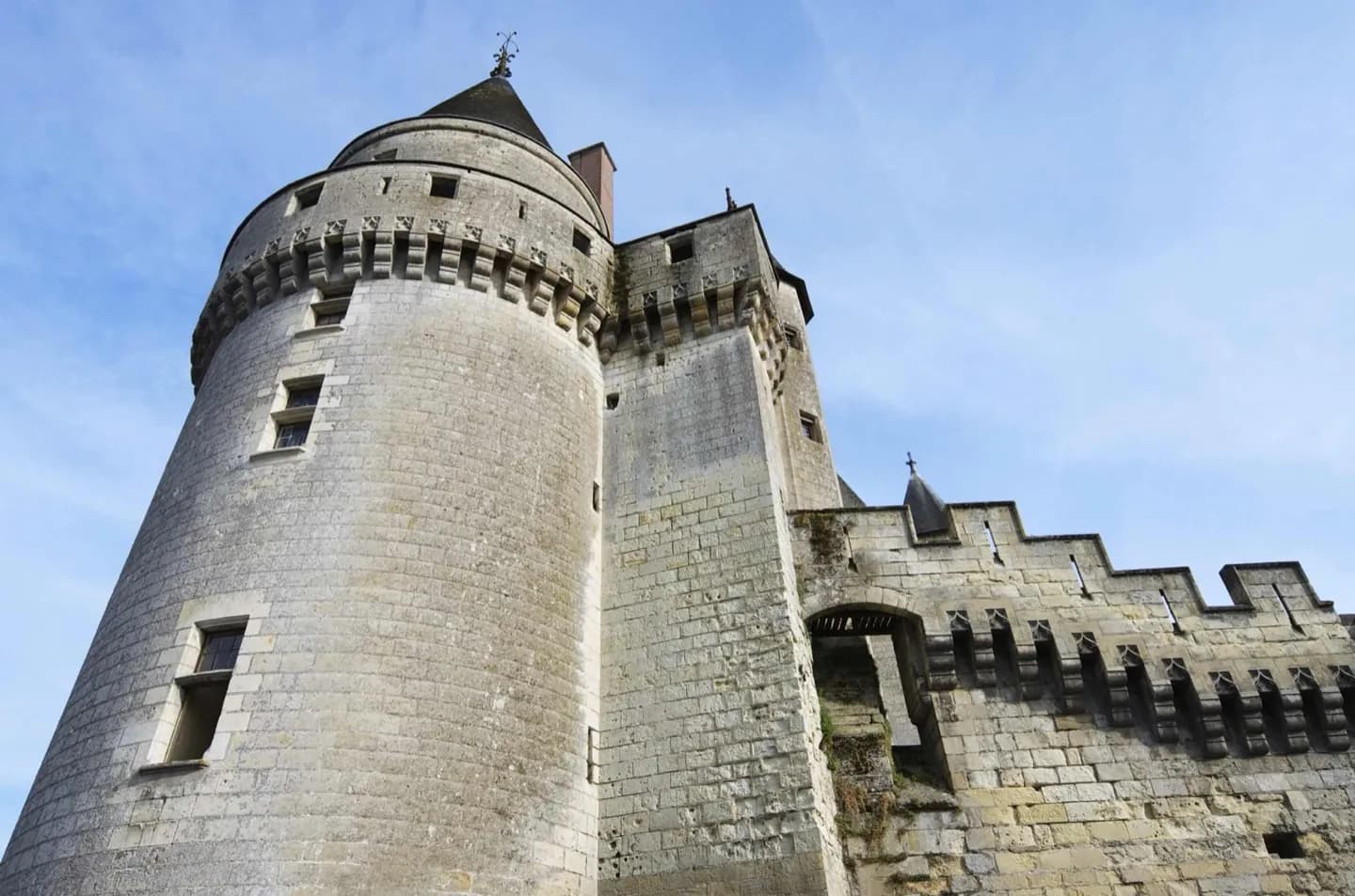 ¿Qué hace que Langeais sea un puente entre las eras del castillo? · 2