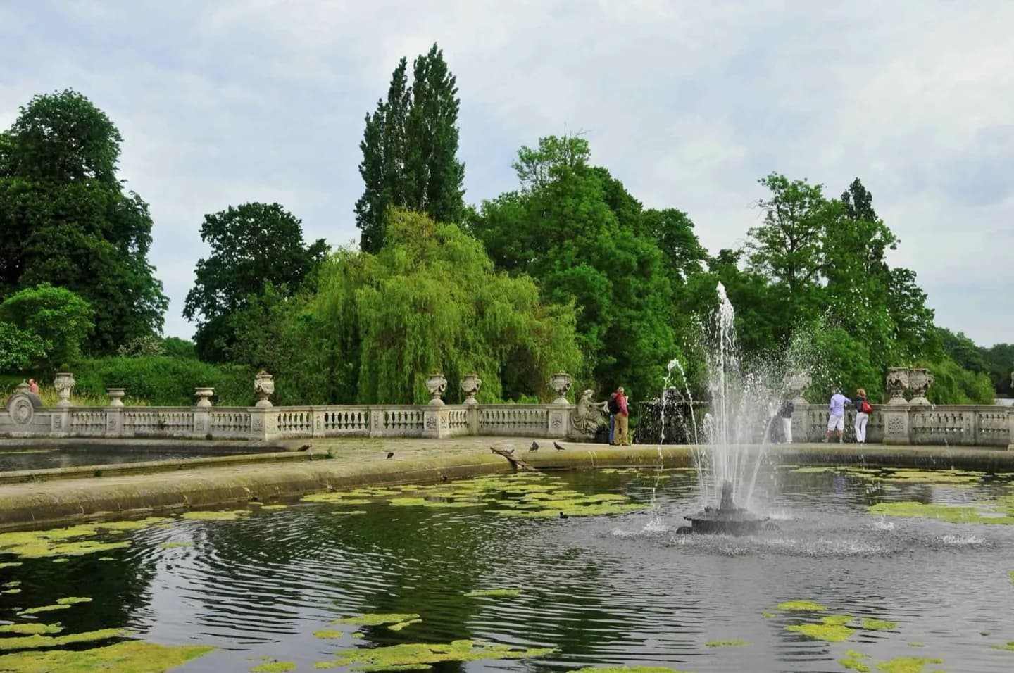 Hyde Park · 3