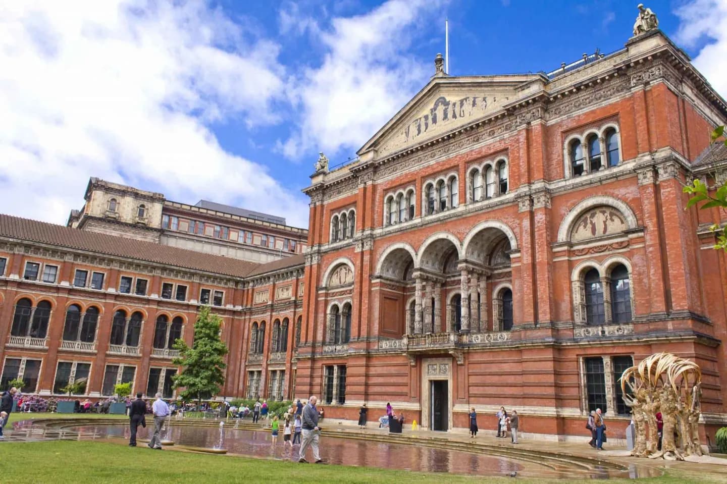 Victoria and Albert Museum